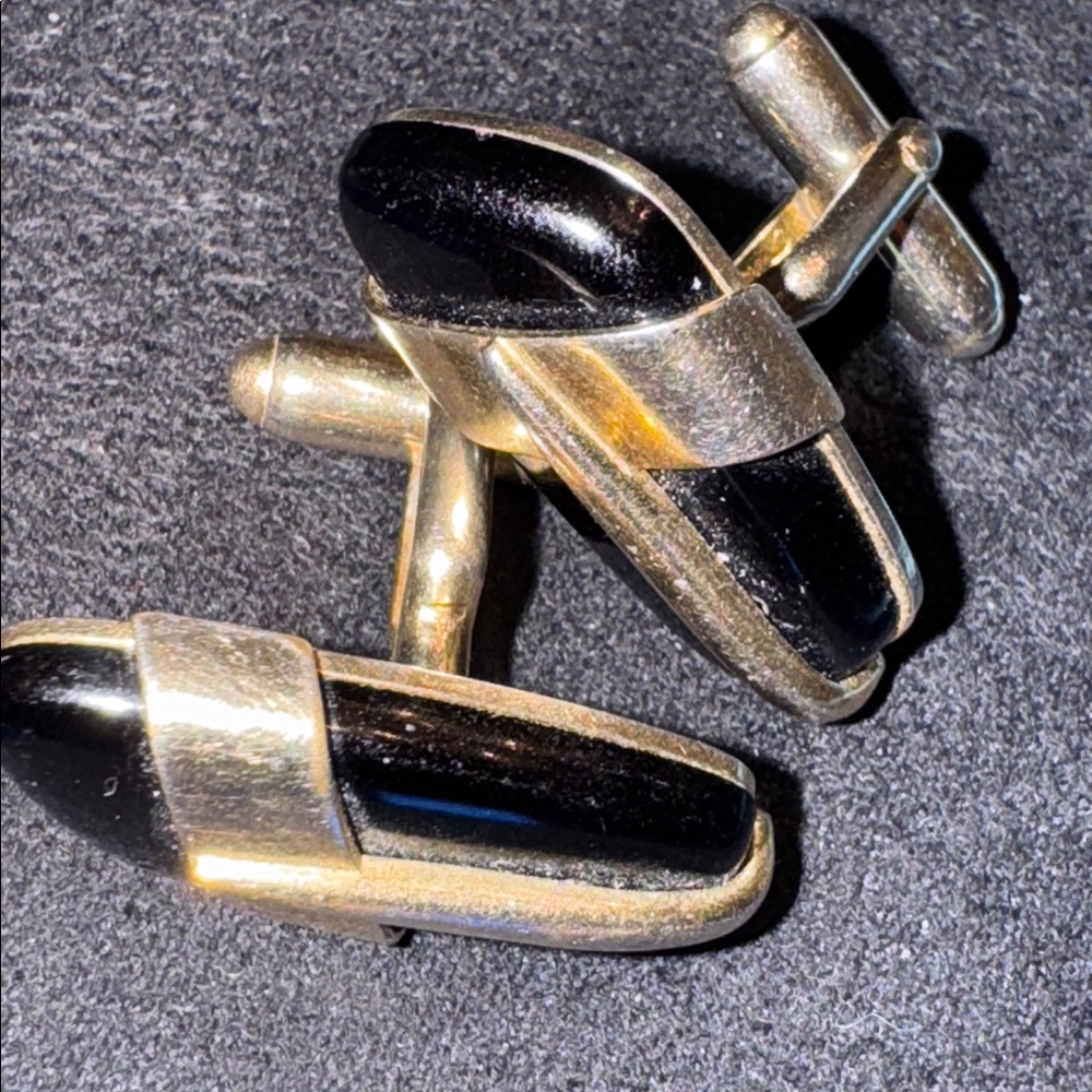 ANSON black stone / silver tone cuff links 🐈⬛
